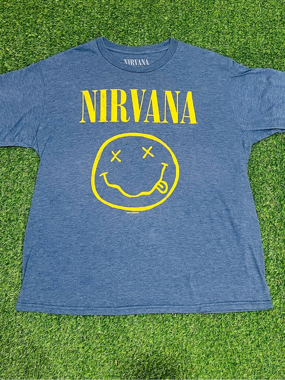 Nirvana Smiley Face Graphic Band Tee Blue & Yellow Size XL💎